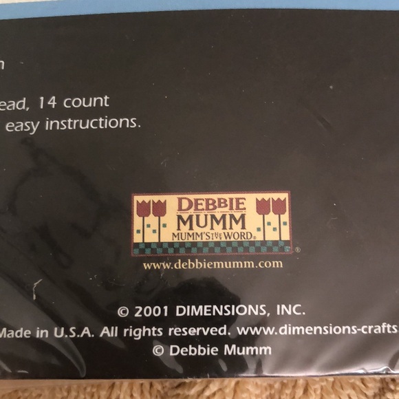 Dimensions 6877 Teatime Pansies Debbie Mumm Counted Cross Stitch Kit - Picture 7 of 9